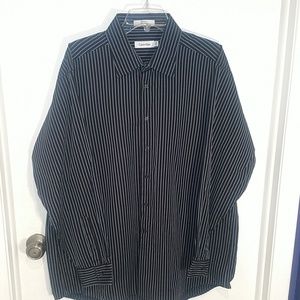 👍Calvin Klein Bundle 2/$16 or 3/$21 Men's LS Dress Shirt